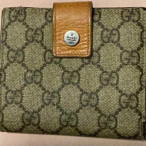GUCCI BIFOLD ORANGE UC - Picture 1 of 3